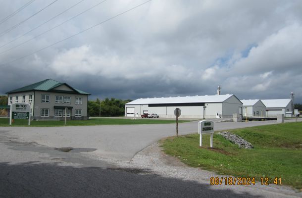 TCO Agromart Colborne inside location photo